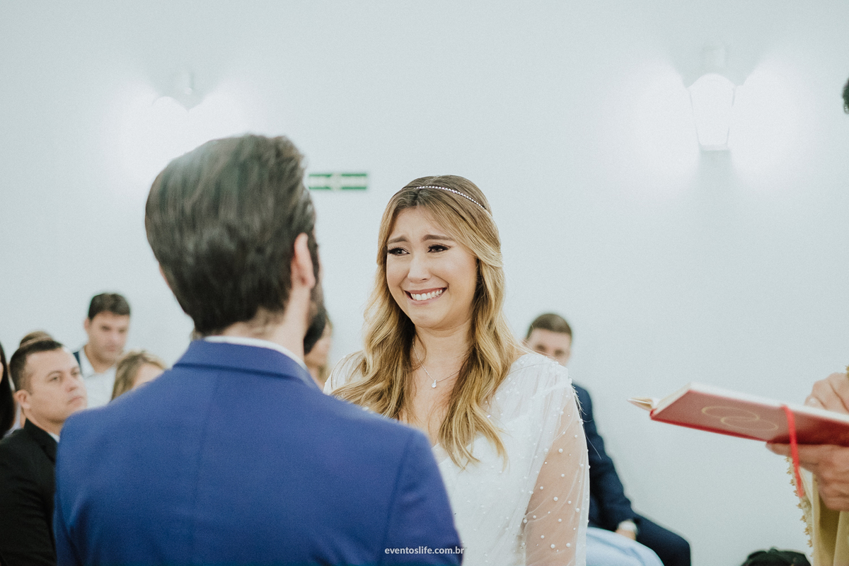 Mini Wedding, Life Fotografia, Fotografia de Casamento Sorocaba, Fotógrafo de Casamento Sorocaba, Fotógrafo de Casamento, Lago Azul, São Paulo, Cerimônia, Igreja, Católica, Emoção, Noiva chorando, Noiva emocionada