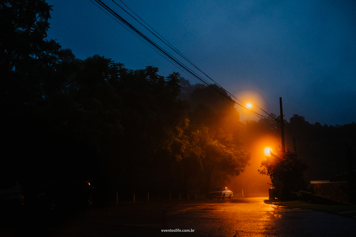 life fotografia, fotografia de casamento, sorocaba, São paulo, jundiaí, noiva, bride, noivado, wedding, casamento, melhor fotógrafo de casamento, fotografia espontânea, fotos diferentes, casamento na chuva, wedding rain, blue hour, névoa, casamento român