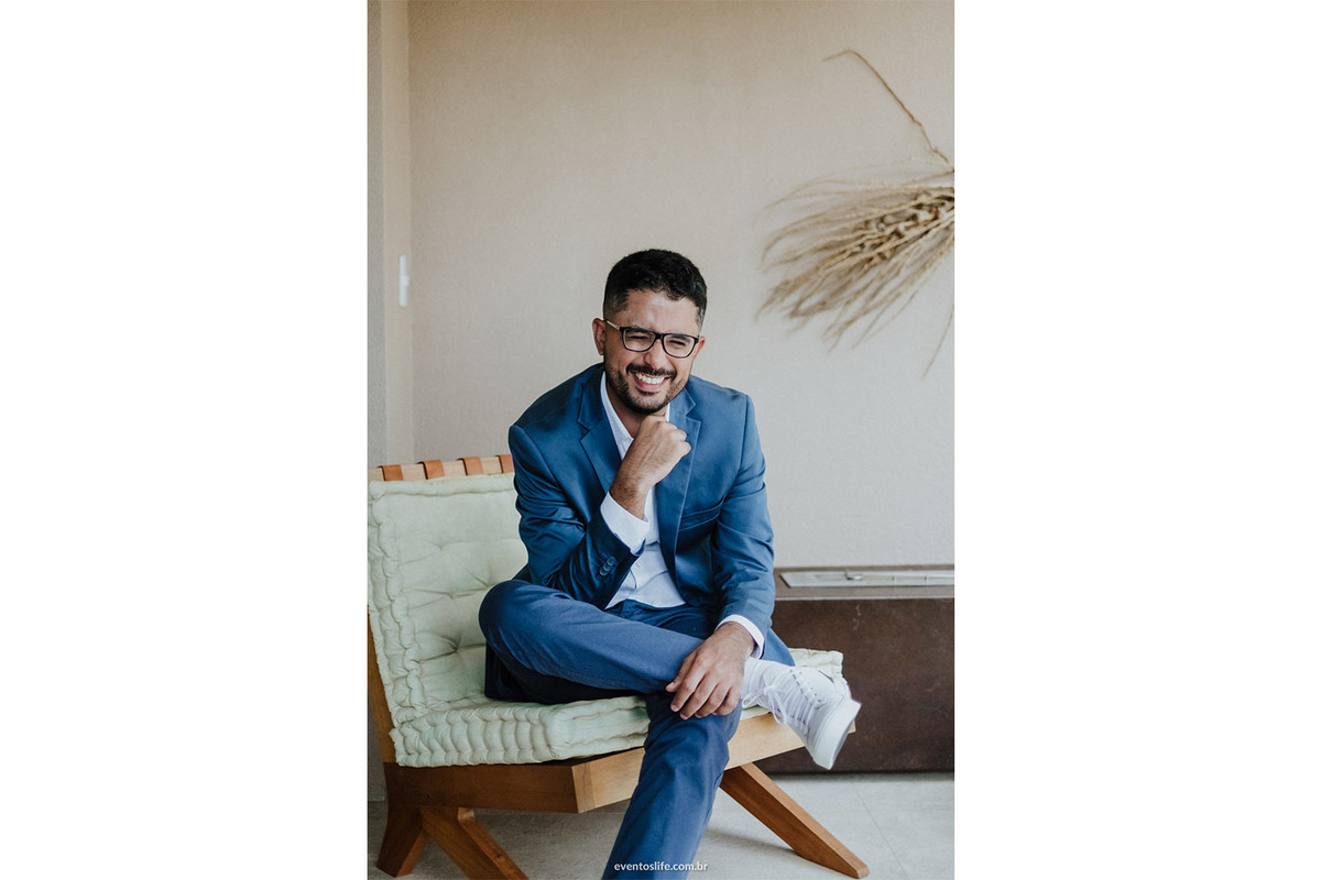 Bárbara e Renan, VaiBR, Life Fotografia, Fotografia de Casamento Sorocaba, São Paulo, Casamento na praia, Casamento em Ilhabela, Ilhabela, Litoral Norte, Pier 151, Maêga Assessoria, Pó de Arroz, Fotografia documental, Noivo, Retrato de noivo, Retrato