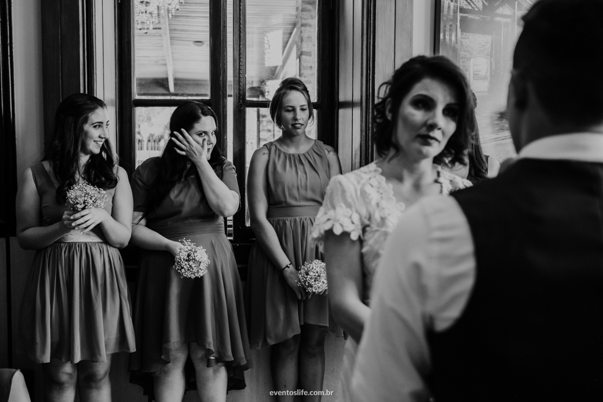 Life Fotografia, Fotografia de Casamento Sorocaba, Pamella e Wellington, Mini Wedding, Mini Casamento, Aspasia, Restaurante, Cerimônia intimista, DreamCatcher Assessoria, Mariana Galvão, Sorocaba, São Paulo, Campinas, PB, Madrinhas, Emocionada, Noiva