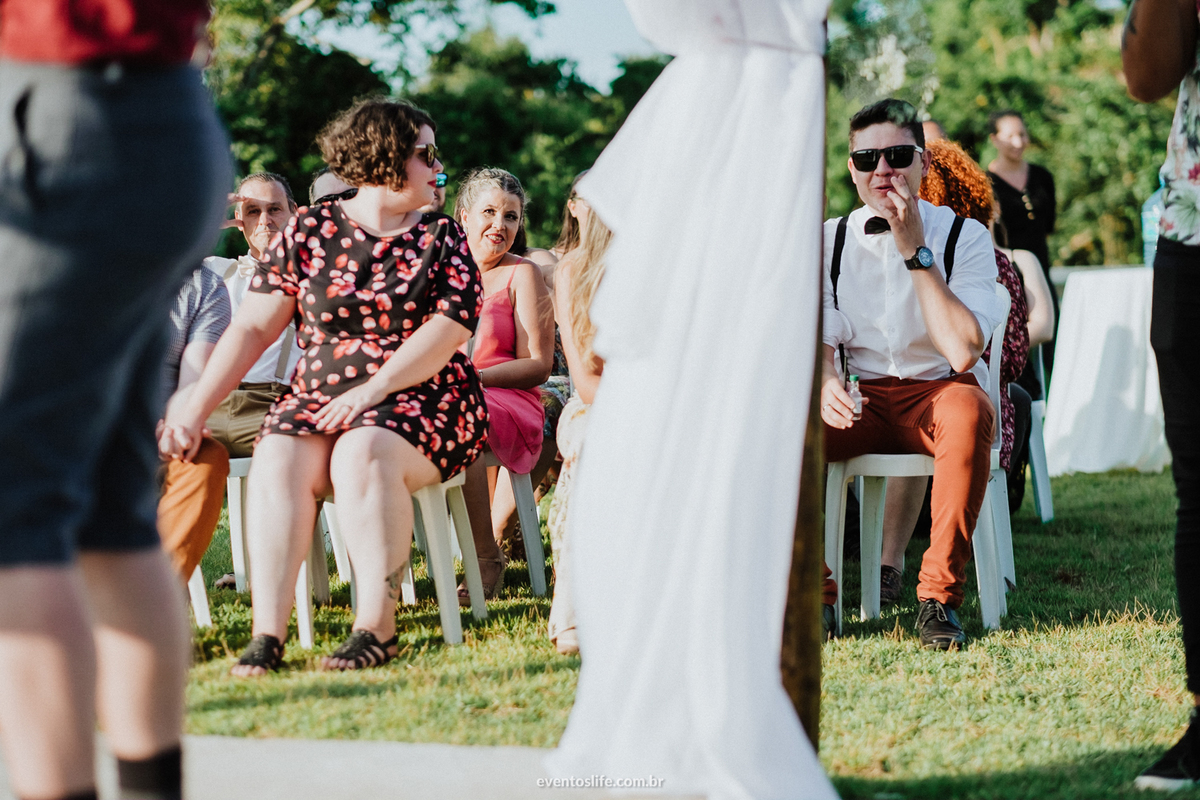 Fotografia de Casamento Sorocaba, Life Fotografia, Lenna e Everton, Sitio João de Barro, Wedding, Mini Wedding, Mini Casamento, Noivos descolados, Casamento diferente, Casamento de dia, Cerimônia, Paisagem, Natureza, Ar livre, Convidados, decoração, Amor