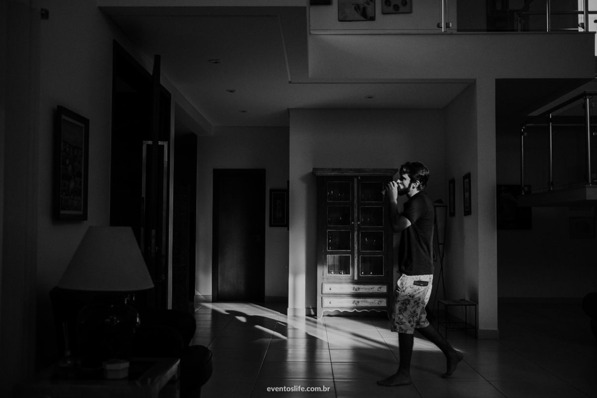 Life Fotografia, Casamento, Fotografia de Casamento Sorocaba, São Paulo, Lago Azul, Mini Wedding, Mini Casamento, Quintal Flores, Les Esembles, Leila Savioli, Doce Veneno, Mayara Zanetti, PB, Manking off, Noivo, Emoção, Sombras, Janelas, Special day