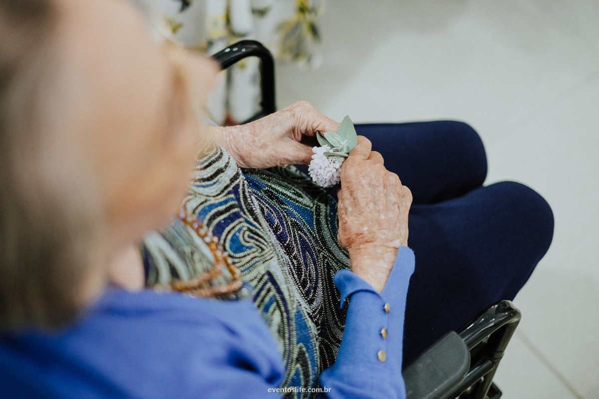 Life Fotografia, Casamento, Fotografia de Casamento Sorocaba, São Paulo, Lago Azul, Mini Wedding, Mini Casamento, Quintal Flores, Les Esembles, Leila Savioli, Doce Veneno, Mayara Zanetti, Noivos, Convidados, Cerimônia, Igreja, Church, Padre, Amor, Emoção