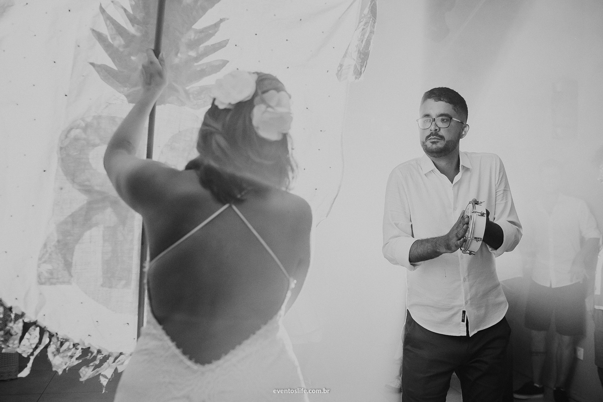 Life Fotografia, Fotografia de Casamento Sorocaba, Ilhabela, Fotos de Casamento, Fotos diferentes, Mini Wedding, São Paulo, Itu, Pier 151, Casamento na praia, Litoral, Mar, O dia mais bonito, Barbara e Renan, BR, Stand art, PB, Noivos, Tamborim, Samba