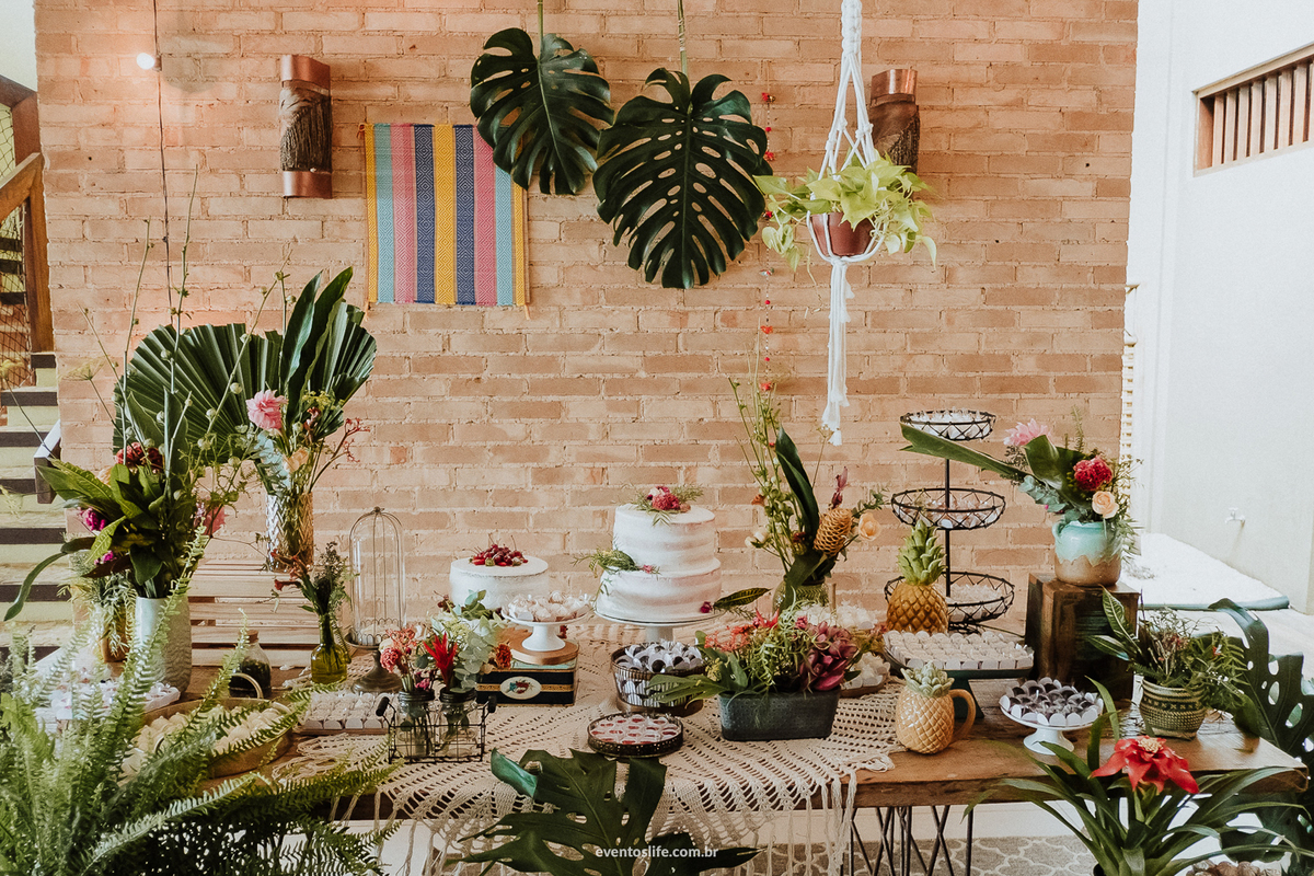 Life Fotografia, Fotografia de Casamento Sorocaba, Ilhabela, Fotos de Casamento, Fotos diferentes, Mini Wedding, São Paulo, Itu, Pier 151, Casamento na praia, Litoral, Mar, O dia mais bonito, Decoração, Costela de Adão, Mesa do Bolo, Abacaxi