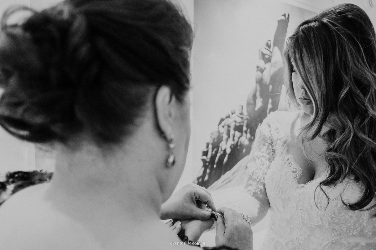 casamento camila e victor, life fotografia, fotografia de casamento, amor, love, wedding, celeiro quintal, são paulo, luís gomide, lamore e co, nova noiva, fotografia espontânea, fotografia de casamento diferente, igreja, cerimônia, noivos