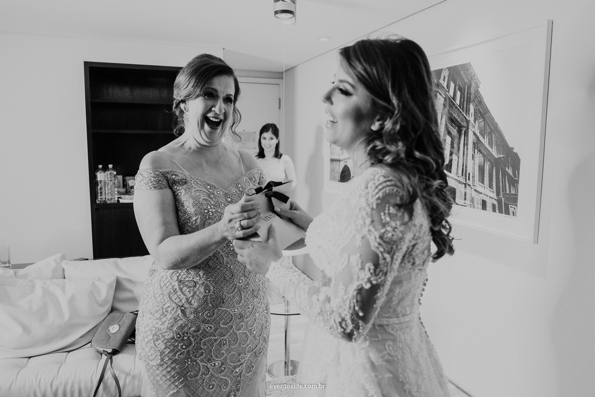 casamento camila e victor, life fotografia, fotografia de casamento, amor, love, wedding, celeiro quintal, são paulo, luís gomide, lamore e co, nova noiva, fotografia espontânea, fotografia de casamento diferente, igreja, cerimônia, noivos