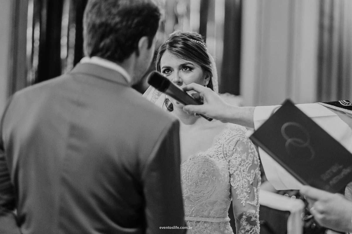 casamento camila e victor, life fotografia, fotografia de casamento, amor, love, wedding, celeiro quintal, são paulo, luís gomide, lamore e co, nova noiva, fotografia espontânea, fotografia de casamento diferente, igreja, cerimônia, noivos