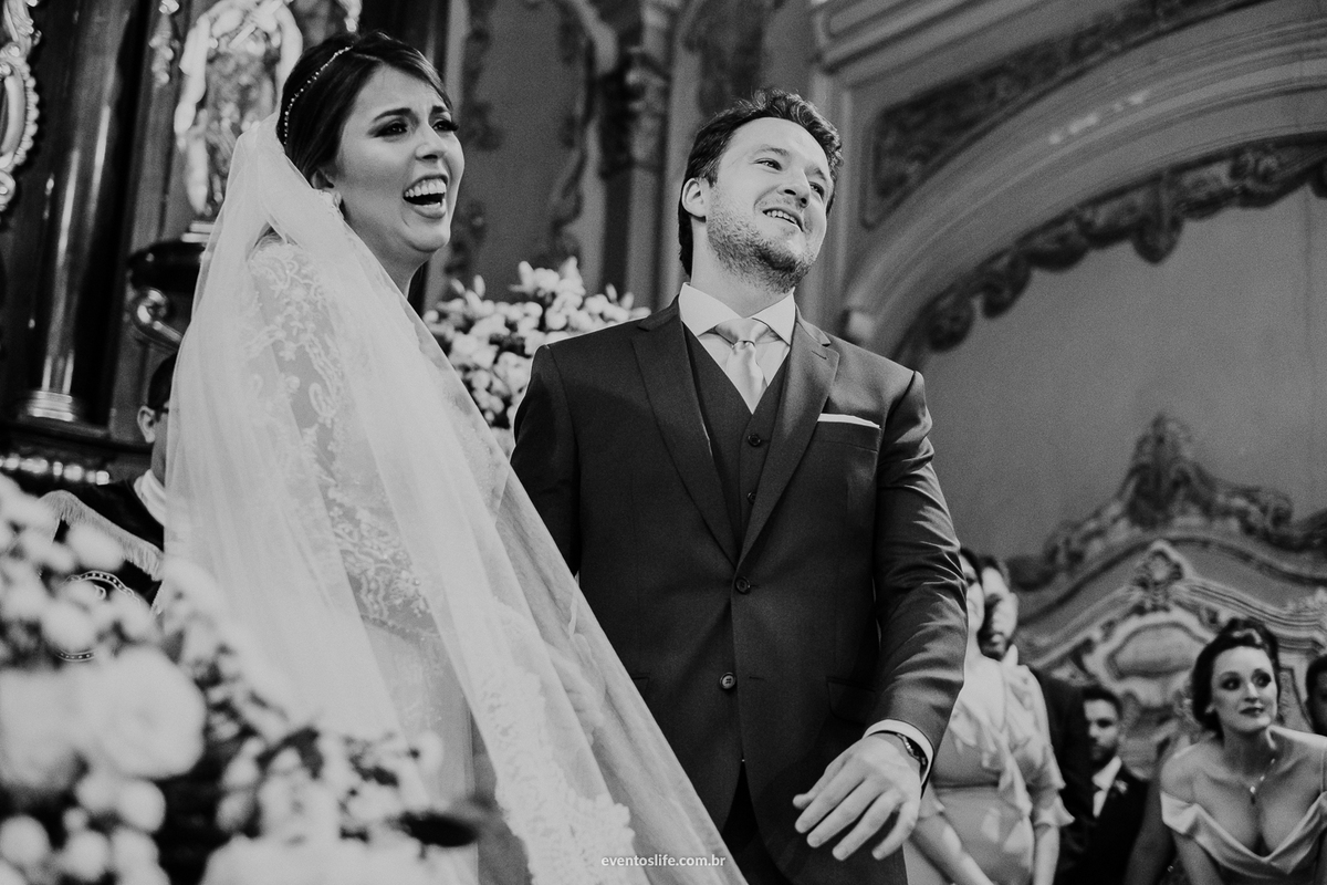 casamento camila e victor, life fotografia, fotografia de casamento, amor, love, wedding, celeiro quintal, são paulo, luís gomide, lamore e co, nova noiva, fotografia espontânea, fotografia de casamento diferente, igreja, cerimônia, noivos