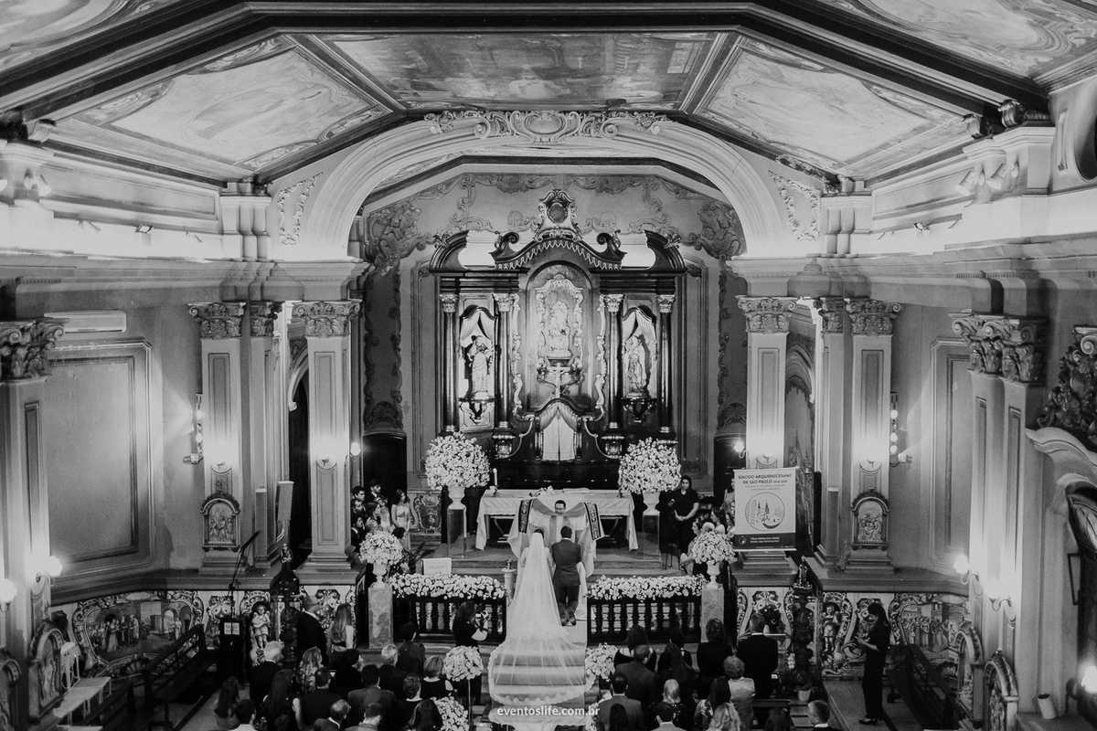 casamento camila e victor, life fotografia, fotografia de casamento, amor, love, wedding, celeiro quintal, são paulo, luís gomide, lamore e co, nova noiva, fotografia espontânea, fotografia de casamento diferente, igreja, cerimônia, noivos