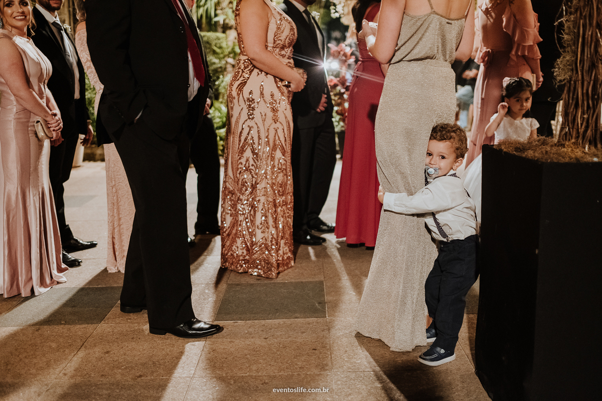 casamento camila e victor, life fotografia, fotografia de casamento, amor, love, wedding, celeiro quintal, são paulo, luís gomide, lamore e co, nova noiva, fotografia espontânea, fotografia de casamento diferente, igreja, cerimônia, noivos