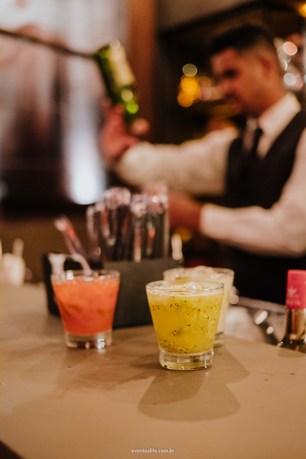 casamento camila e victor, life fotografia, fotografia de casamento, amor, love, wedding, celeiro quintal, são paulo, luís gomide, lamore e co, nova noiva, fotografia espontânea, fotografia de casamento diferente, igreja, cerimônia, noivos