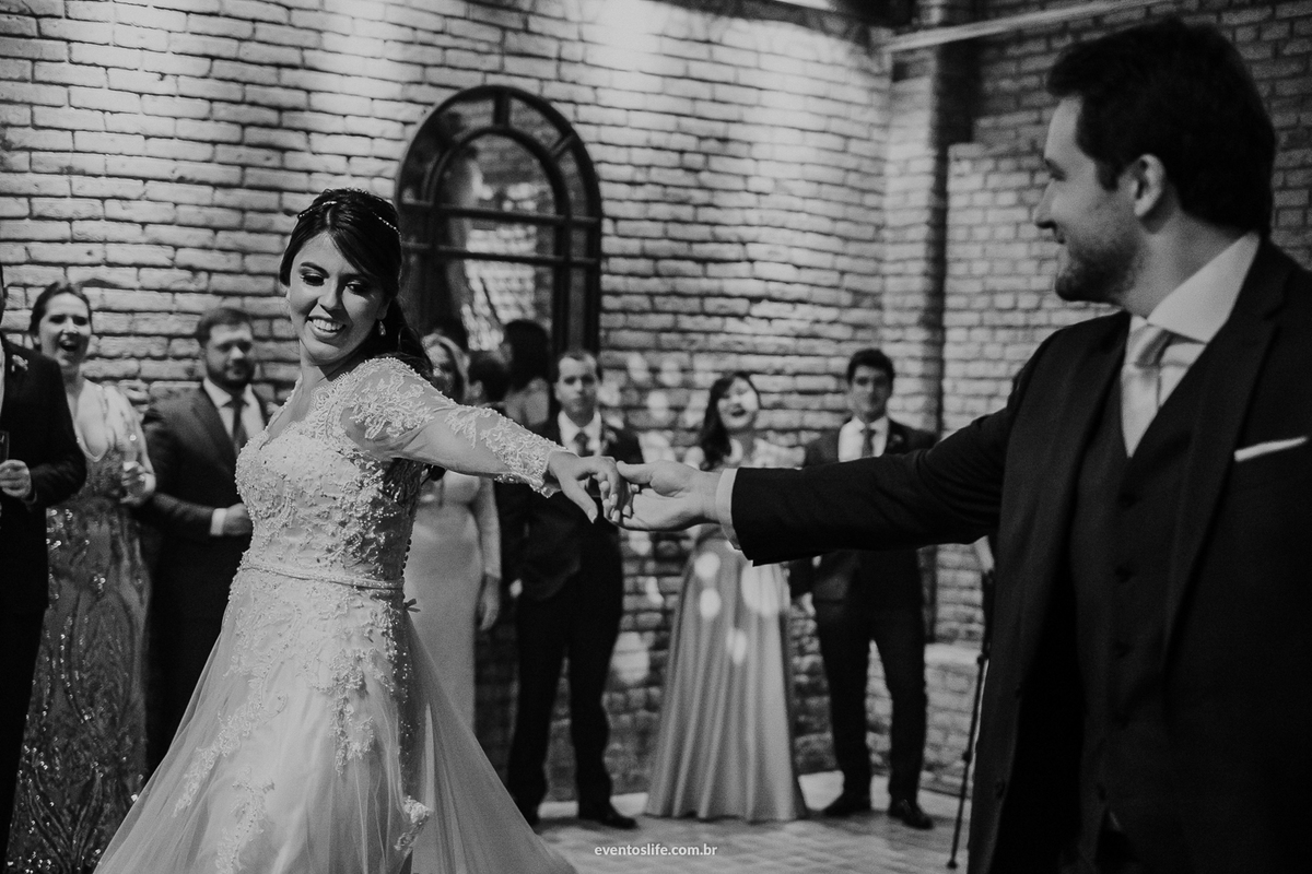 casamento camila e victor, life fotografia, fotografia de casamento, amor, love, wedding, celeiro quintal, são paulo, luís gomide, lamore e co, nova noiva, fotografia espontânea, fotografia de casamento diferente, igreja, cerimônia, noivos