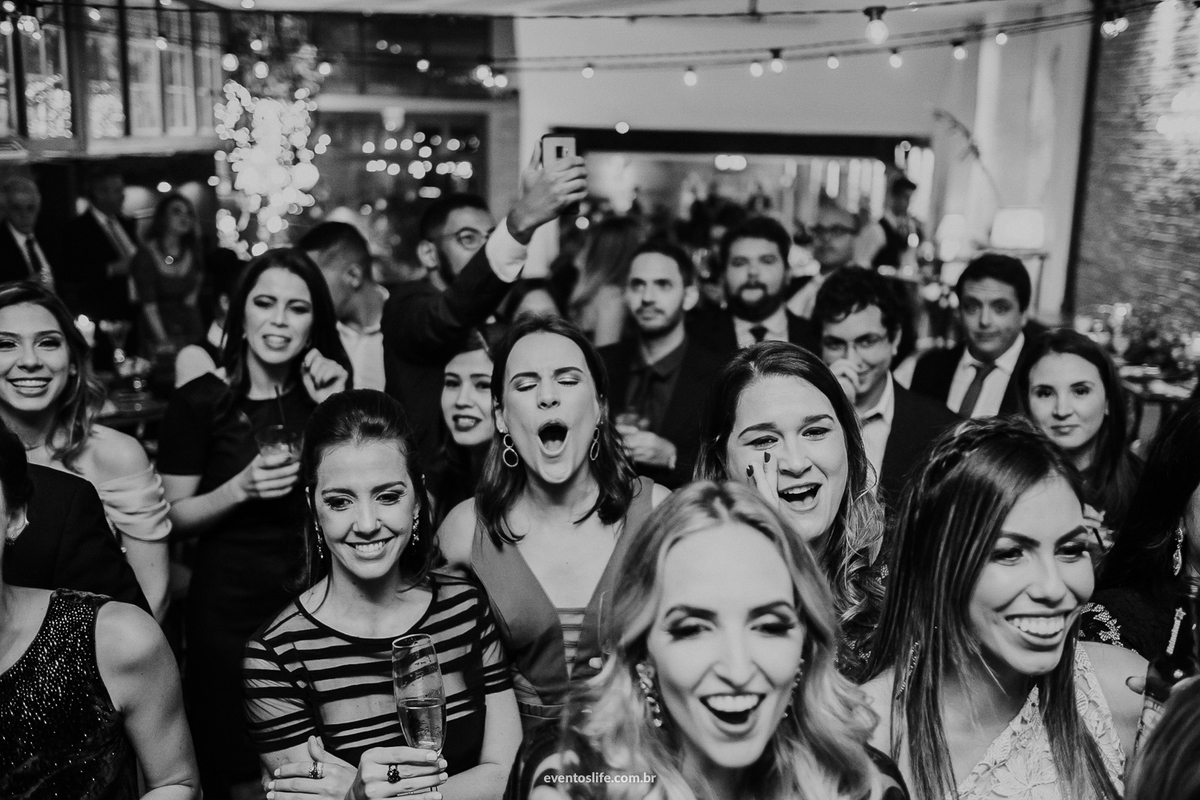 casamento camila e victor, life fotografia, fotografia de casamento, amor, love, wedding, celeiro quintal, são paulo, luís gomide, lamore e co, nova noiva, fotografia espontânea, fotografia de casamento diferente, igreja, cerimônia, noivos