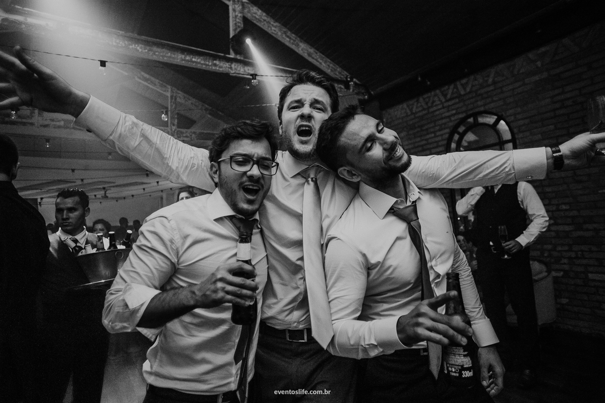 casamento camila e victor, life fotografia, fotografia de casamento, amor, love, wedding, celeiro quintal, são paulo, luís gomide, lamore e co, nova noiva, fotografia espontânea, fotografia de casamento diferente, igreja, cerimônia, noivos