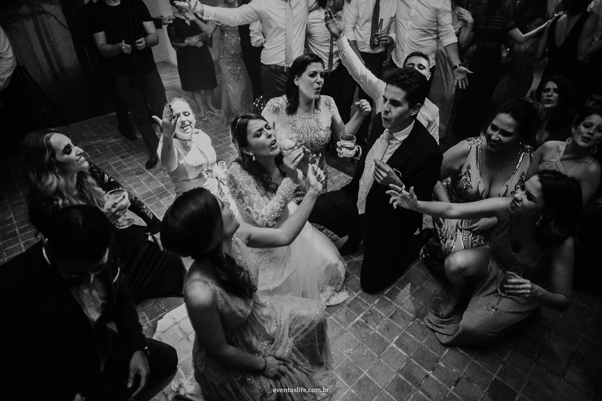 casamento camila e victor, life fotografia, fotografia de casamento, amor, love, wedding, celeiro quintal, são paulo, luís gomide, lamore e co, nova noiva, fotografia espontânea, fotografia de casamento diferente, igreja, cerimônia, noivos