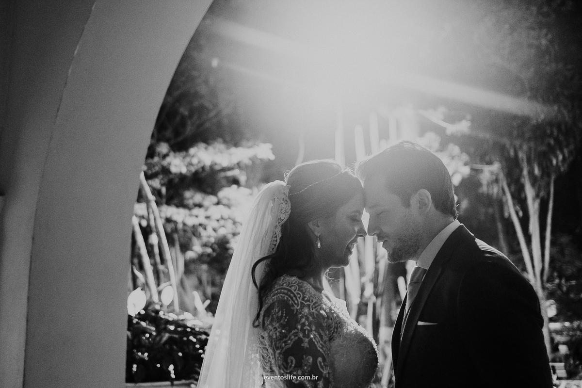 casamento camila e victor, life fotografia, fotografia de casamento, amor, love, wedding, celeiro quintal, são paulo, luís gomide, lamore e co, nova noiva, fotografia espontânea, fotografia de casamento diferente, igreja, cerimônia, noivos