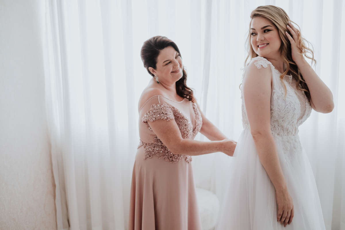 Casamento, Nossa Senhora de Fátima, Hukka Garden, Sorocaba, Fotografia de casamento Sorocaba, Life Fotografia, Fotos espontâneas, Noiva, Fotografia de Casamento, Fotografia criativa, Fotógrafo de casamento, making of bride, mãe da noiva, Julia Velasco