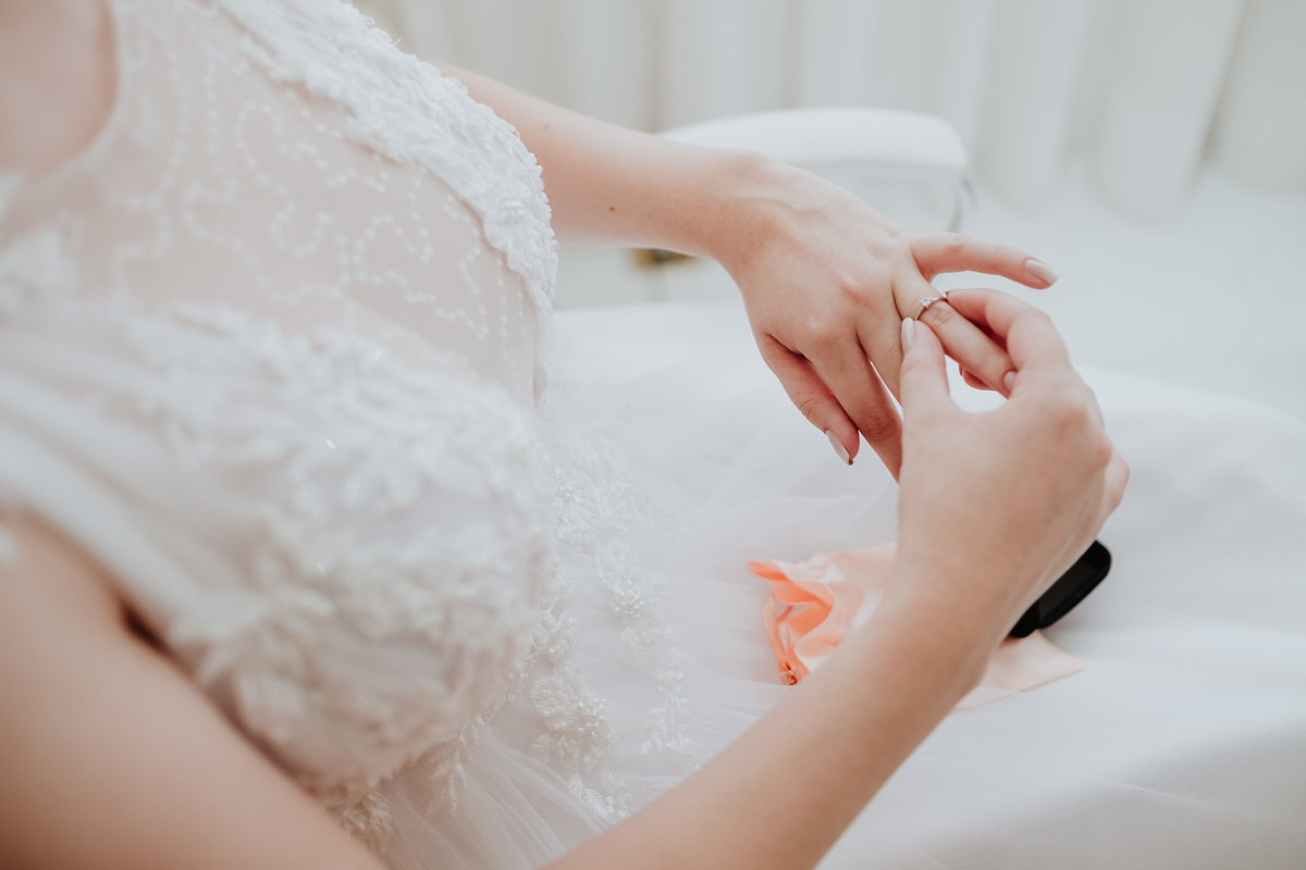 Casamento, Nossa Senhora de Fátima, Hukka Garden, Sorocaba, Fotografia de casamento Sorocaba, Life Fotografia, Fotos espontâneas, Noiva, Fotografia de Casamento, Fotografia criativa, Fotógrafo de casamento, making of bride, vestido de noiva, aliança