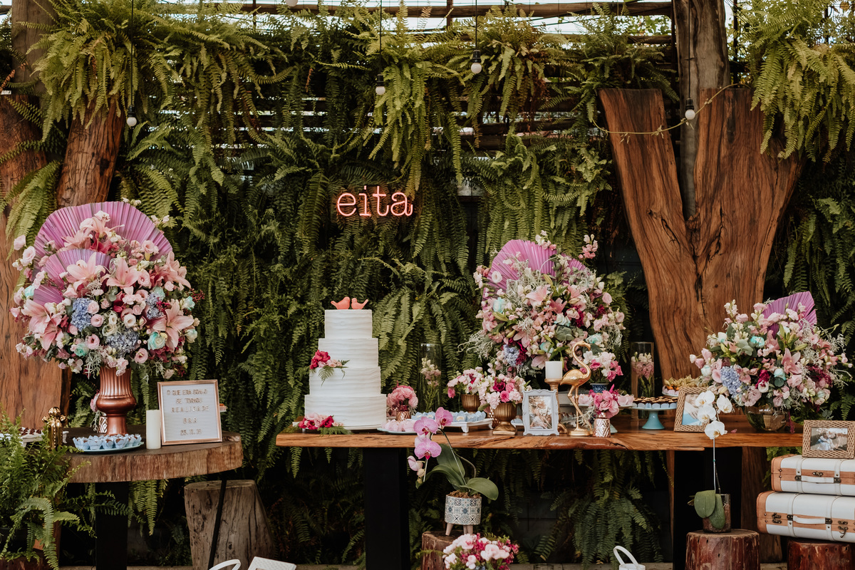 Casamento, Hukka Garden, Sorocaba, Fotografia de casamento Sorocaba, Life Fotografia, Fotos espontâneas, Fotografia de Casamento, Fotografia criativa, aluguel de neon casamento, my lady decor, decoração de casamento, neon, Glória Gló, mesa do bolo