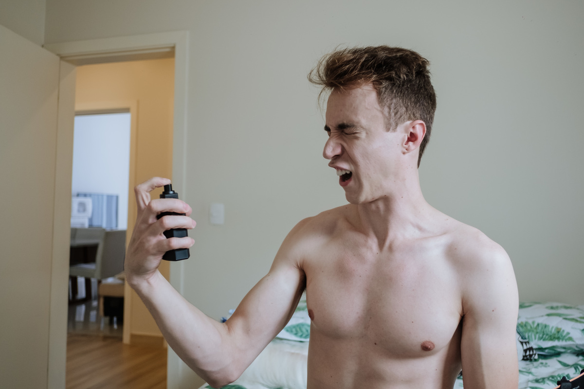 Casamento, Nossa Senhora de Fátima, Hukka Garden, Sorocaba, Fotografia de casamento Sorocaba, Life Fotografia, Fotos espontâneas, Noiva, Fotografia de Casamento, Fotografia criativa, Fotógrafo de casamento, making of groom, relógio, presente