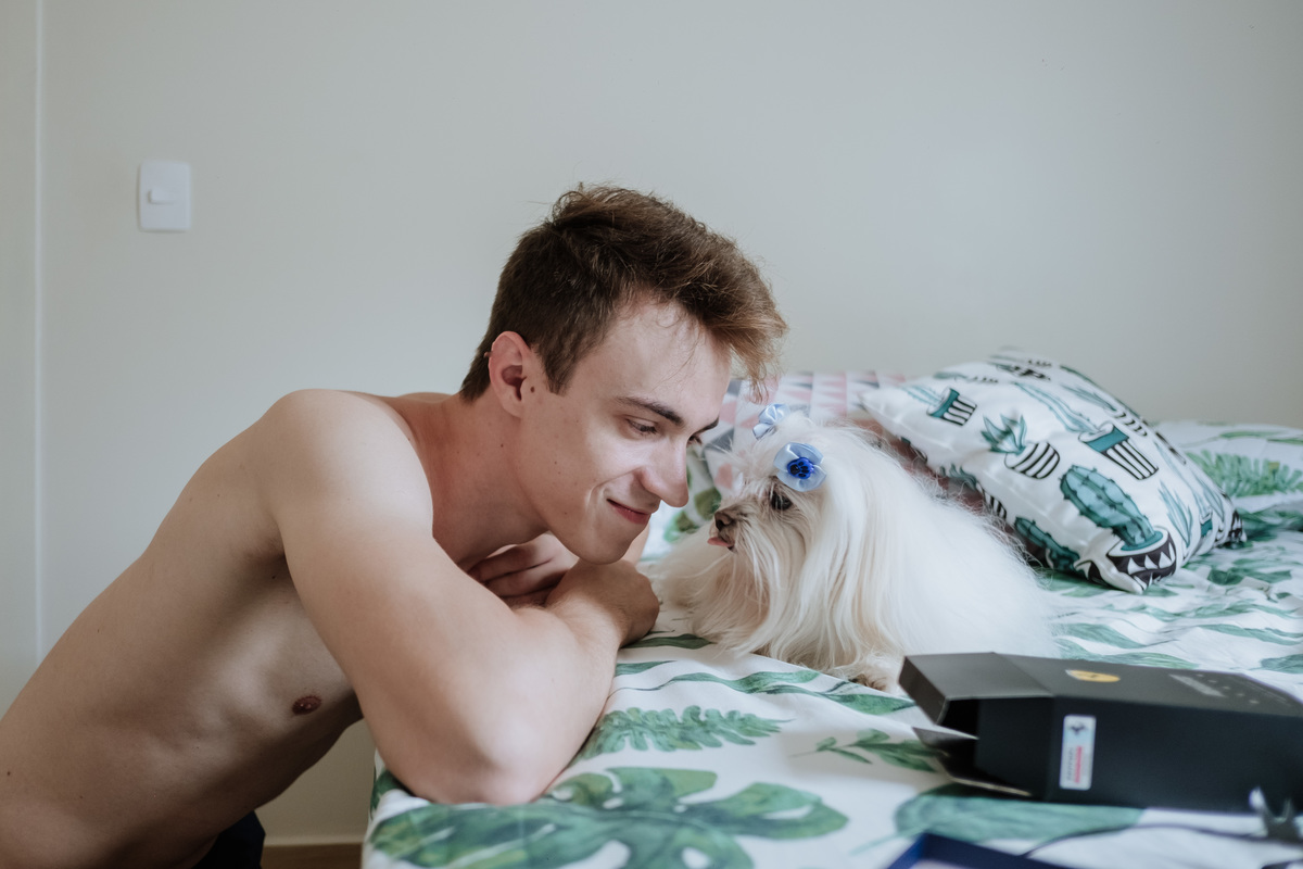 Casamento, Nossa Senhora de Fátima, Hukka Garden, Sorocaba, Fotografia de casamento Sorocaba, Life Fotografia, Fotos espontâneas, Noiva, Fotografia de Casamento, Fotografia criativa, Fotógrafo de casamento, making of groom, relógio, cachorro