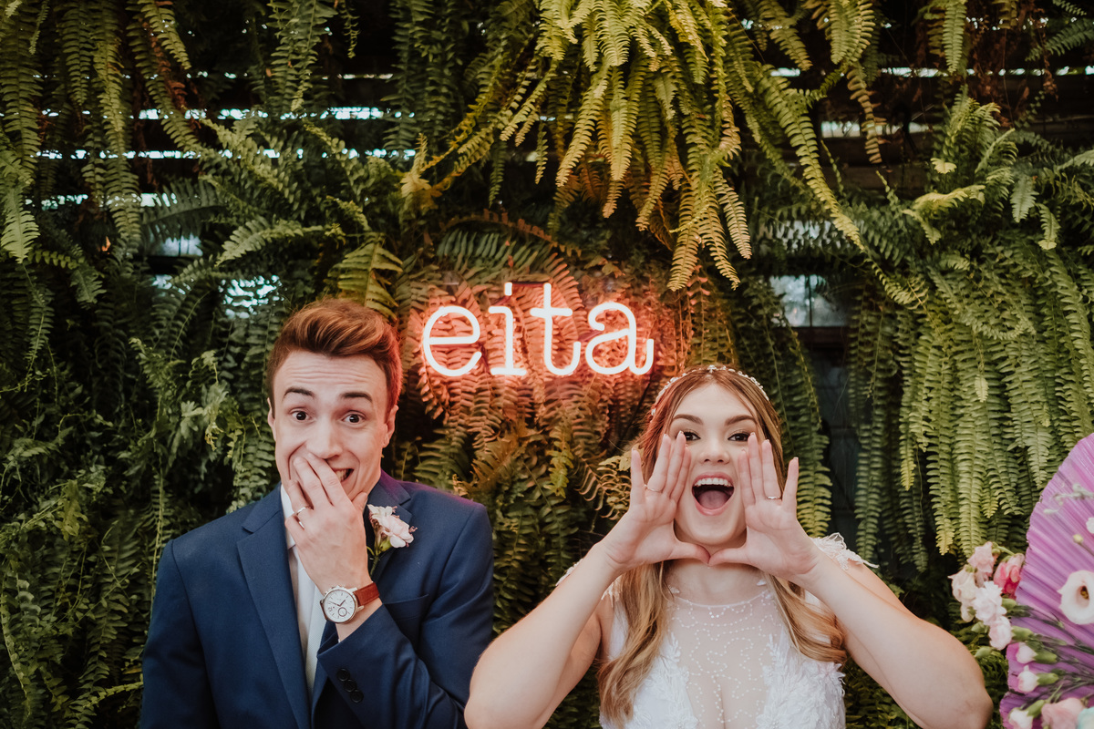 Casamento, Nossa Senhora de Fátima, Hukka Garden, Sorocaba, Fotografia de casamento Sorocaba, Life Fotografia, Fotos espontâneas, Noiva, Fotografia de Casamento, Fotografia criativa, Fotógrafo de casamento, neon pra casamento, aluguel de neon, glória gló