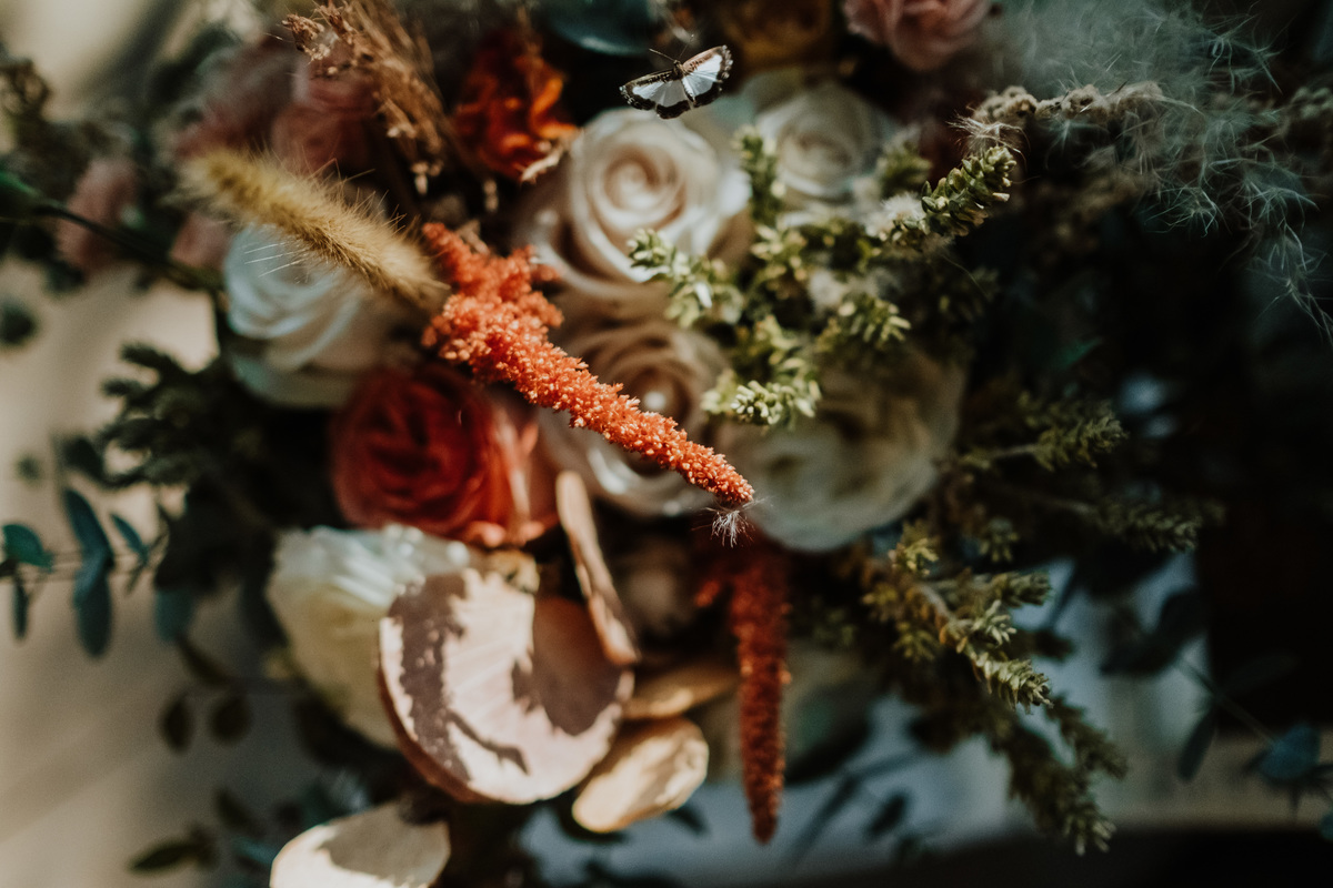 Casamento, Case de Dia, Fotografia de casamento, Fotografia espontânea, Diferente, Pride, LGBTQ+, Noivas, Boho, Villa Mandacaru, Life Fotografia, Cyndi Omoto, Alex Oliveira, Amor, love, buquê, decor, decoração, bohemian village decor, tendência, inverno