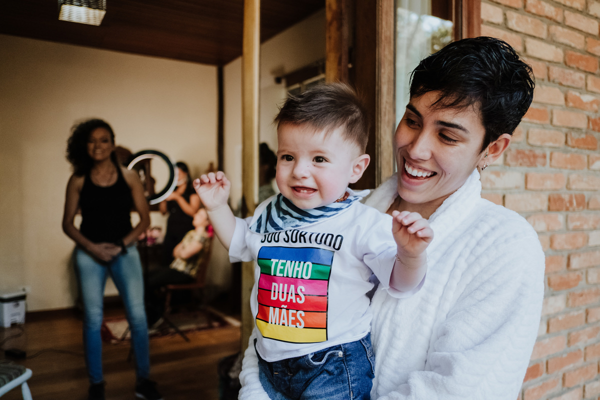 Casamento, Case de Dia, Fotografia de casamento, Fotografia espontânea, Diferente, Pride, LGBTQ+, Noivas, Boho, Villa Mandacaru, Life Fotografia, Cyndi Omoto, Alex Oliveira, Amor, buquê, votos, tendência, inverno, vestido de noiva, making of, bebê