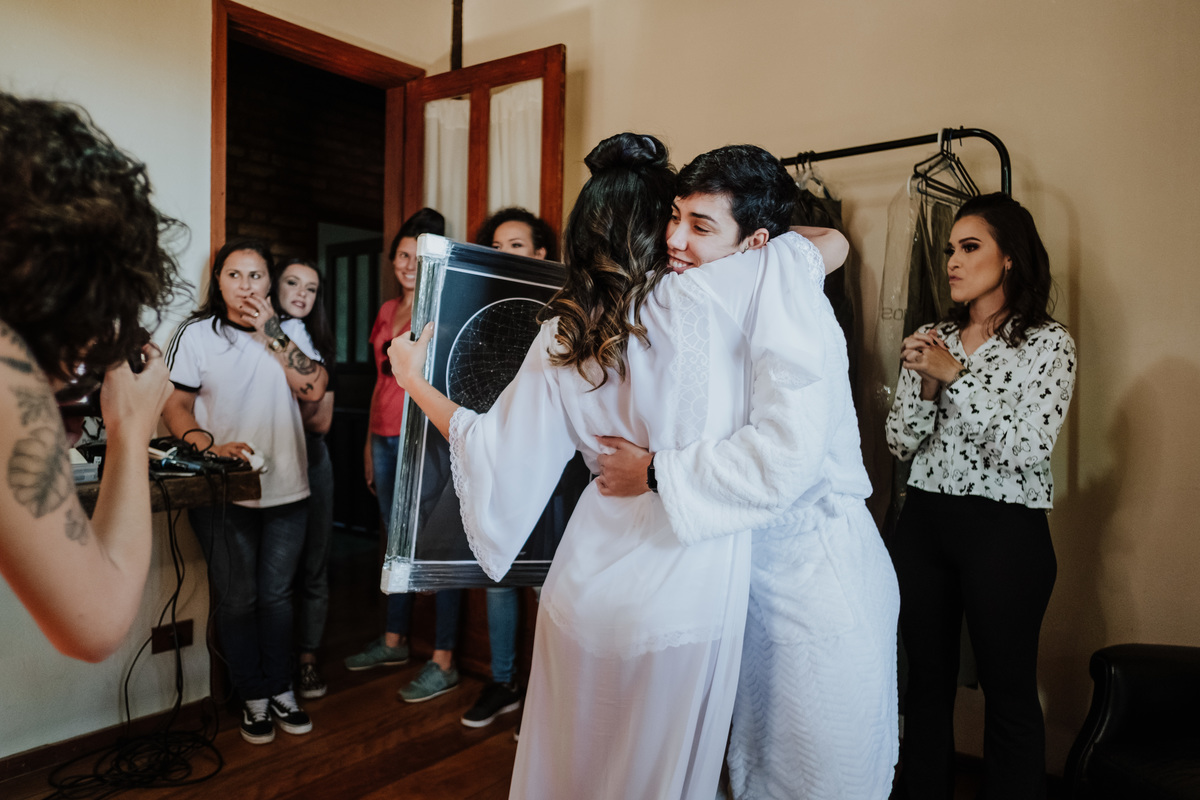 Casamento, Case de Dia, Fotografia de casamento, Fotografia espontânea, Diferente, Pride, LGBTQ+, Noivas, Boho, Villa Mandacaru, Life Fotografia, Cyndi Omoto, Alex Oliveira, Amor, buquê, votos, tendência, inverno, vestido de noiva, making of, surpresa