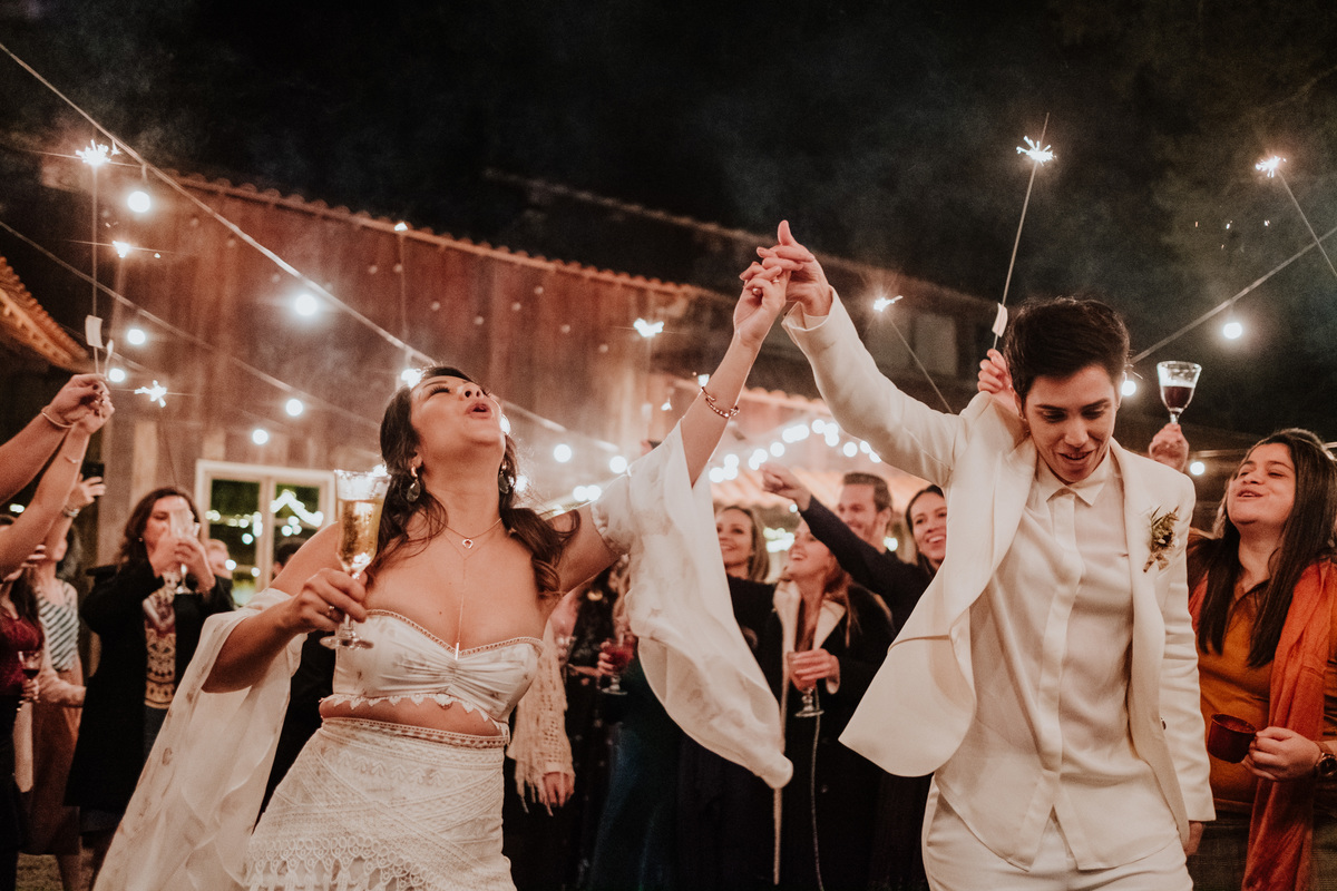 Casamento, Case de Dia, Fotografia de casamento, Fotografia espontânea, Diferente, Pride, LGBTQ+, Noivas, Boho, Villa Mandacaru, Life Fotografia, Cyndi Omoto, Alex Oliveira, amar a céu aberto, cerimônia, recepção, casamento lésbico, festa