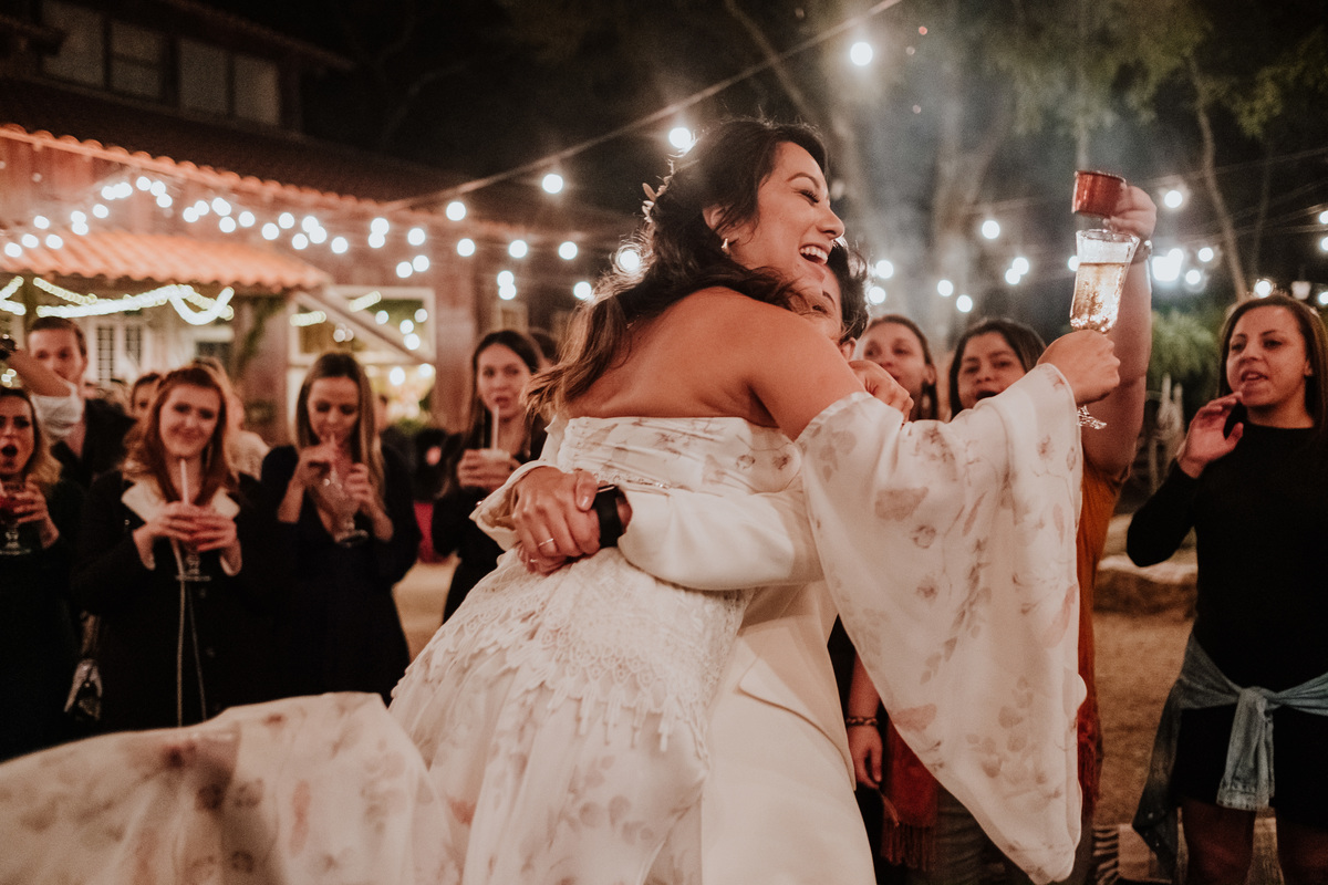 Casamento, Case de Dia, Fotografia de casamento, Fotografia espontânea, Diferente, Pride, LGBTQ+, Noivas, Boho, Villa Mandacaru, Life Fotografia, Cyndi Omoto, Alex Oliveira, amar a céu aberto, cerimônia, recepção, casamento lésbico, festa