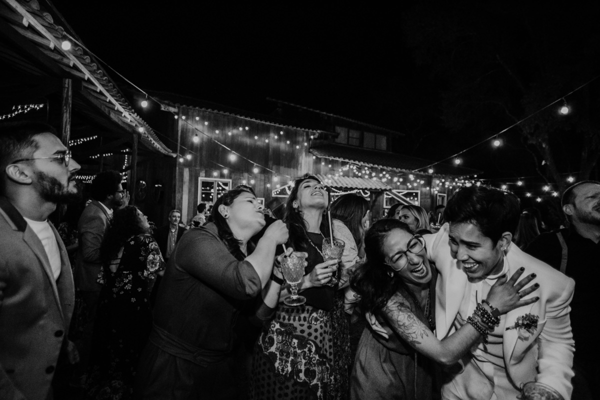Casamento, Case de Dia, Fotografia de casamento, Fotografia espontânea, Diferente, Pride, LGBTQ+, Noivas, Boho, Villa Mandacaru, Life Fotografia, Cyndi Omoto, Alex Oliveira, amar a céu aberto, cerimônia, recepção, casamento lésbico, festa