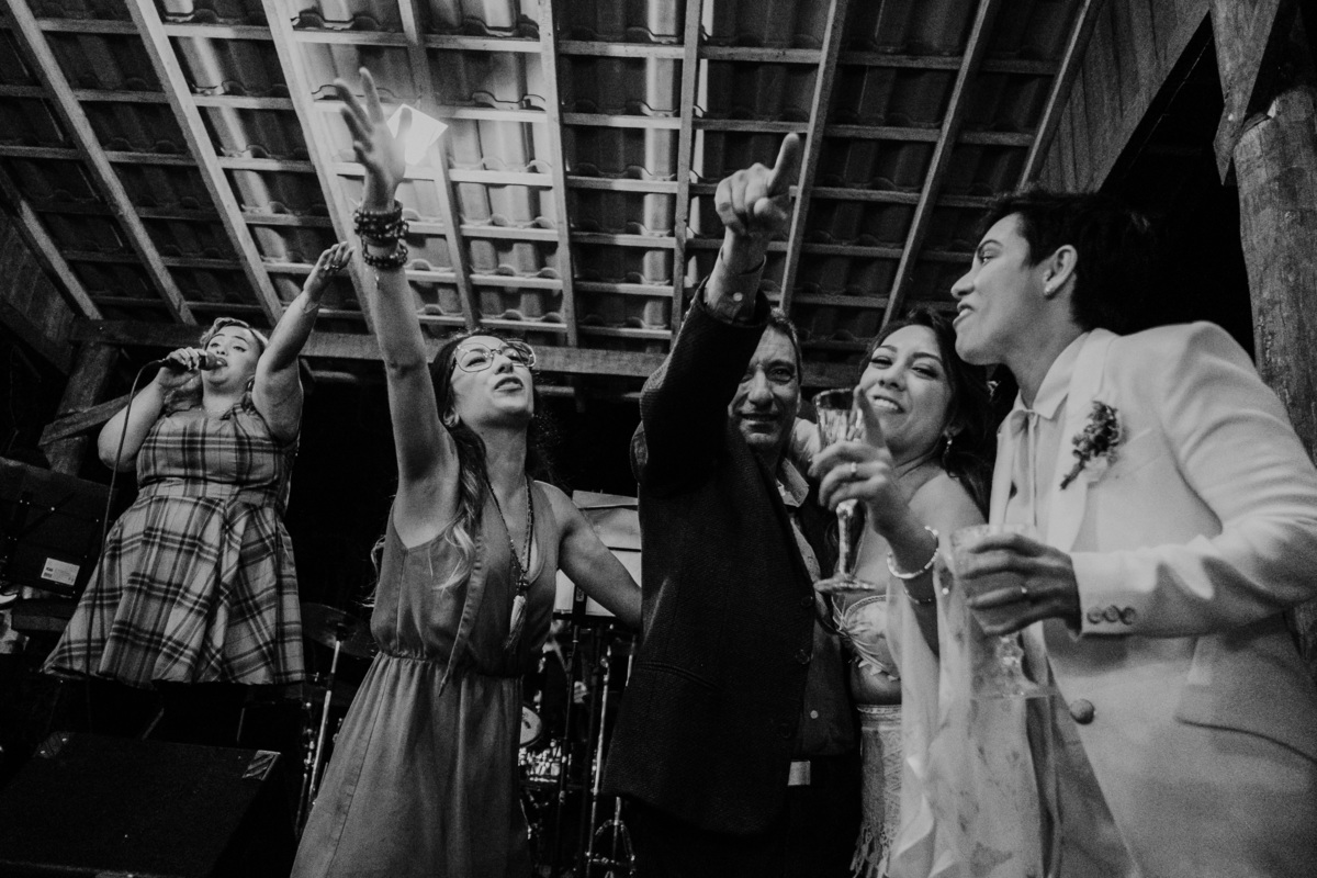 Casamento, Case de Dia, Fotografia de casamento, Fotografia espontânea, Diferente, Pride, LGBTQ+, Noivas, Boho, Villa Mandacaru, Life Fotografia, Cyndi Omoto, Alex Oliveira, amar a céu aberto, cerimônia, recepção, casamento lésbico, festa