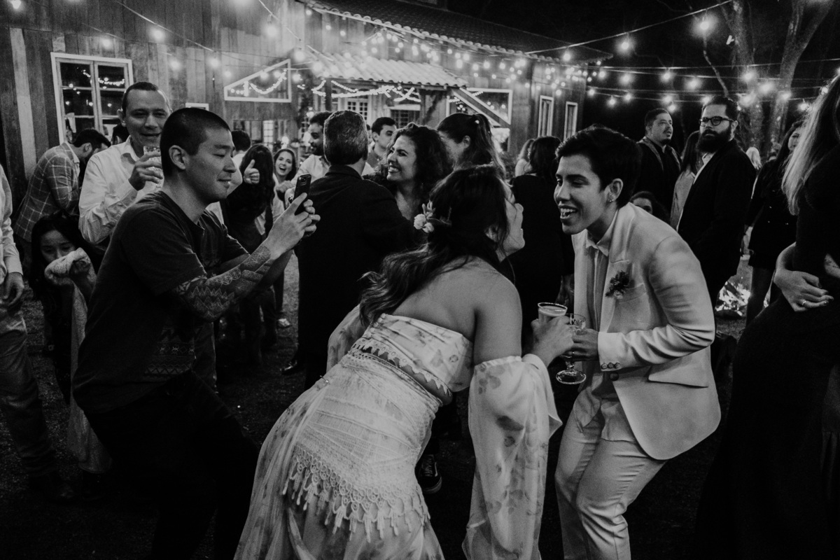 Casamento, Case de Dia, Fotografia de casamento, Fotografia espontânea, Diferente, Pride, LGBTQ+, Noivas, Boho, Villa Mandacaru, Life Fotografia, Cyndi Omoto, Alex Oliveira, amar a céu aberto, cerimônia, recepção, casamento lésbico, festa