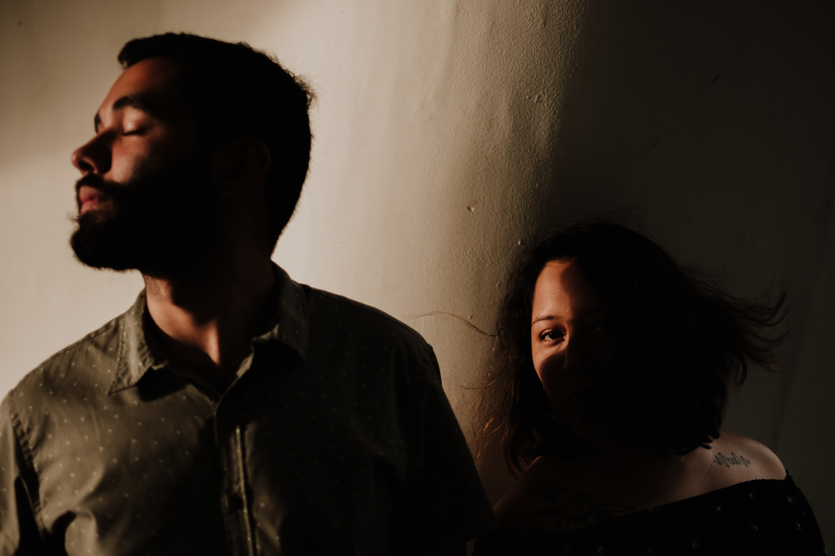 Ensaio casal, ensaio fotográfico, pré-casamento, pré wedding, fotografia de casal, ensaio, fotografia espontânea, noivos, fiance, life fotografia, fotografia de casamento sorocaba, ensaio em são paulo, são paulo, fotos com chuva, garoa, mac usp