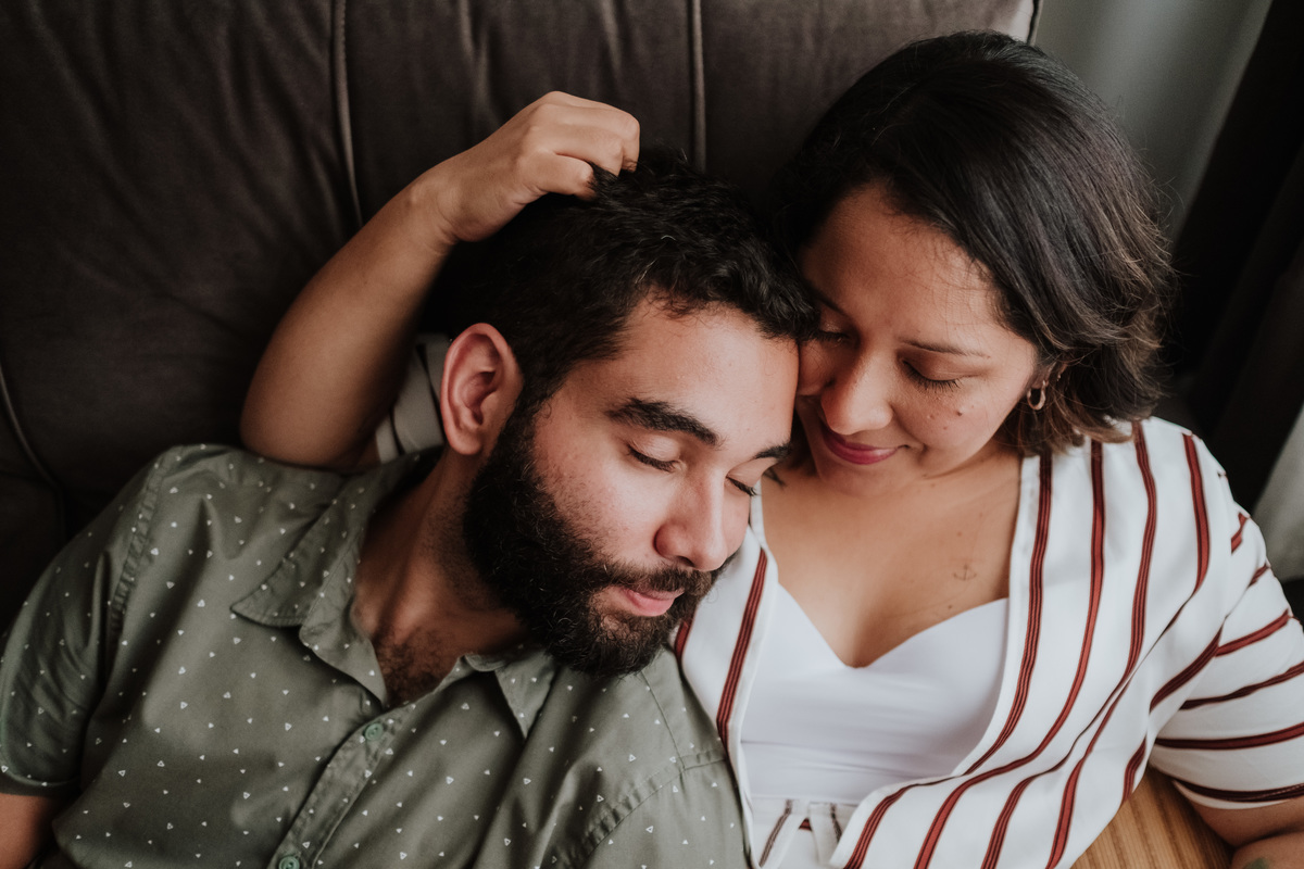 Ensaio casal, ensaio fotográfico, pré-casamento, pré wedding, fotografia de casal, ensaio, fotografia espontânea, noivos, fiance, life fotografia, fotografia de casamento sorocaba, ensaio em são paulo, são paulo, apartamento, fotos em casa