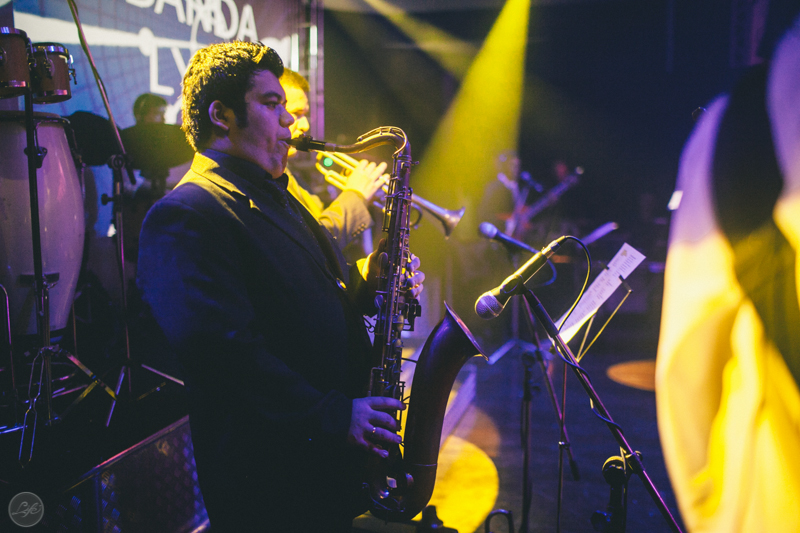 recepção de casamento, festa animada, casamento, wedding, pista de dança, luzes criativas, fotografia espontânea, músico, banda lyra