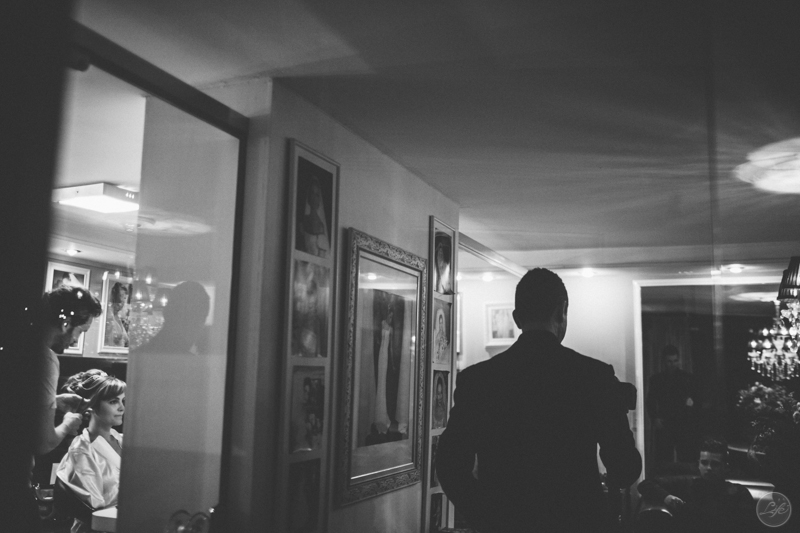 Making of Roberto, groom, noivo, fotografia espontanea, preto e branco