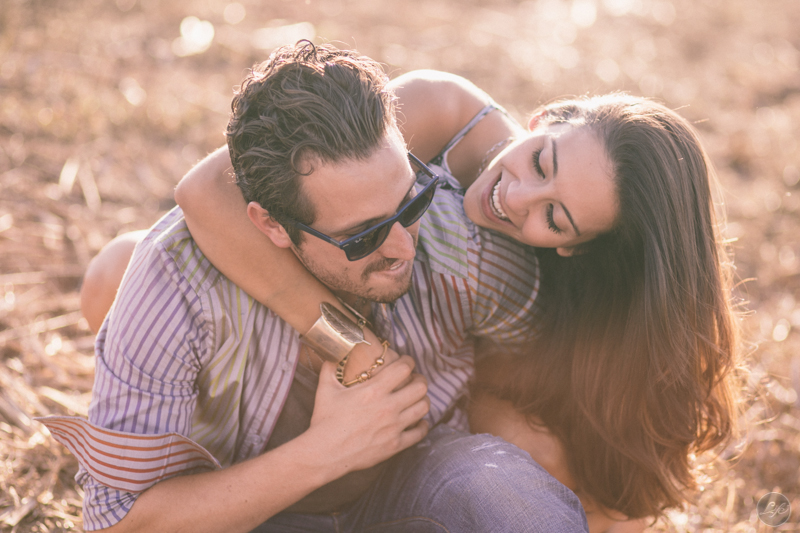 ensaio fotográfico espontâneo em Holambra, casal, noivos, natureza, São Paulo, destination photographers, destination wedding