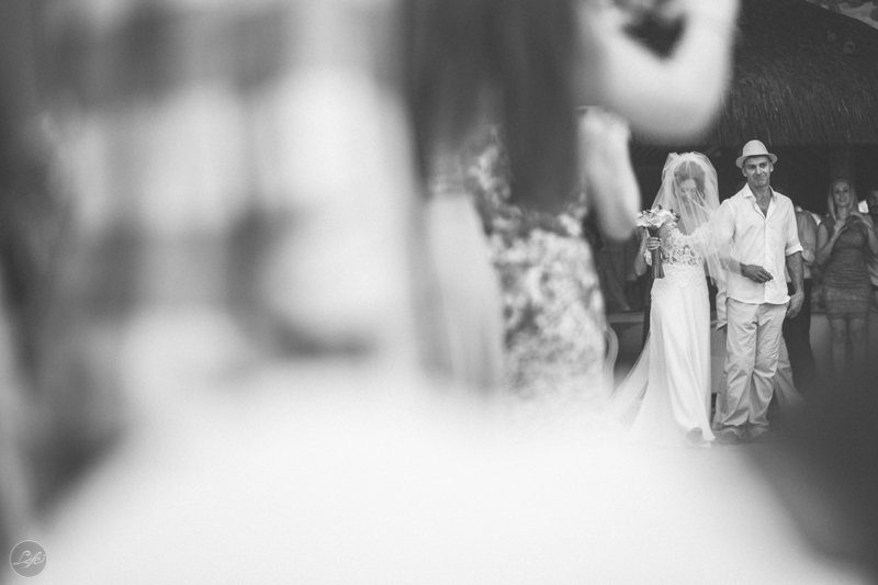 cerimônia linda emocionante, casamento, destination wedding, destination photographers, caraguatatuba, casamento na praia, pé na areia