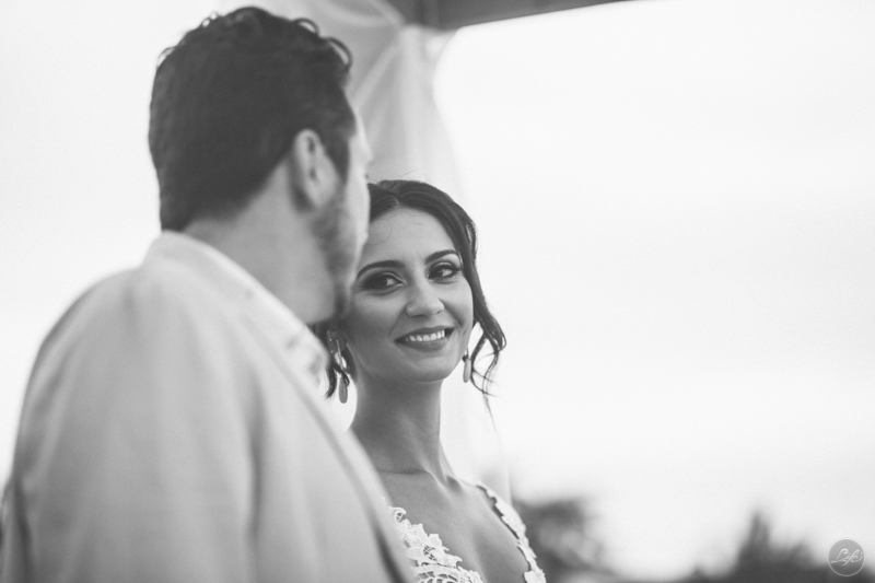 cerimônia linda emocionante, casamento, destination wedding, destination photographers, caraguatatuba, casamento na praia, pé na areia