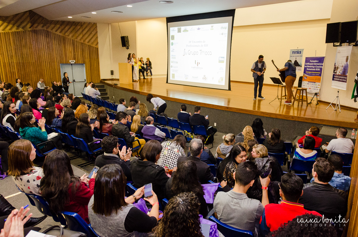 caixa bonita fotografia gabriella cerretti são paulo sp 17º 17 encontro gratuito de RH rh recursos humanos do grupo trhoca realização universidade unipaulistana
