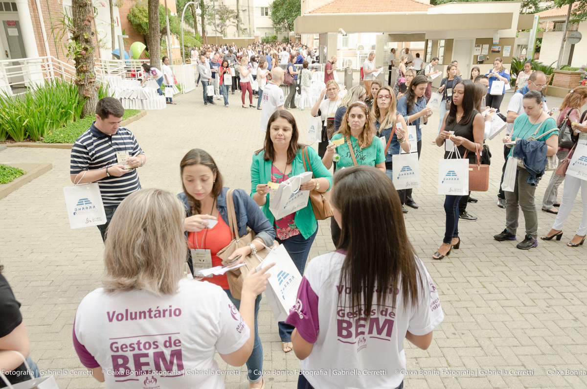evento grupo trhoca isabela cavalheiro faculdade mackenzie caixa bonita fotografia gabriella cerretti voluntários parceiros corporativo gratuito rh recursos humanos