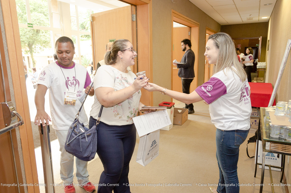 evento grupo trhoca isabela cavalheiro faculdade mackenzie caixa bonita fotografia gabriella cerretti voluntários parceiros corporativo gratuito rh recursos humanos