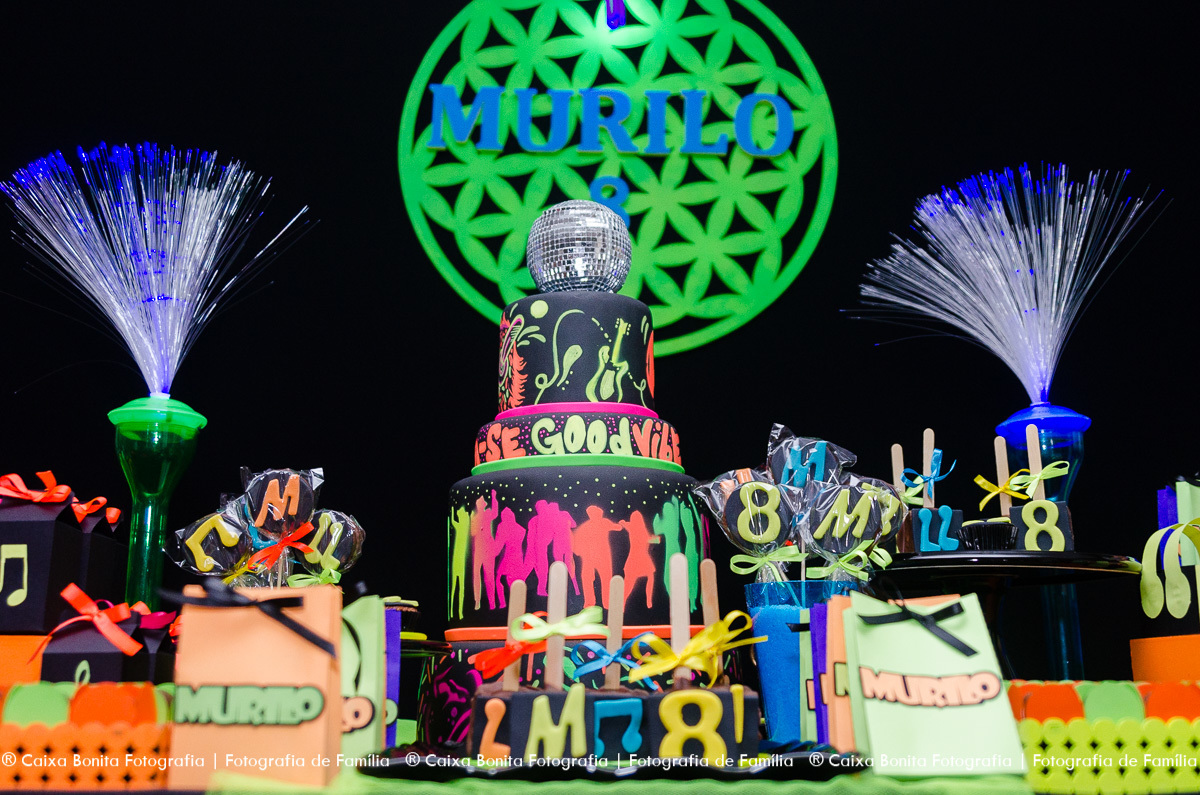 caixa bonita fotografia festa aniversário acompanhamento infantil oito anos gabriella cerretti festa balada robo de led 
