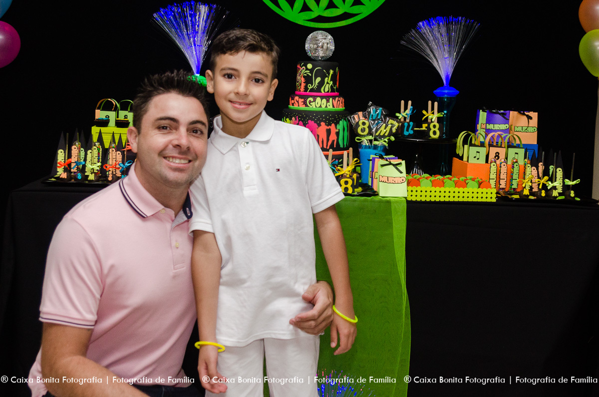 caixa bonita fotografia festa aniversário acompanhamento infantil oito anos gabriella cerretti festa balada robo de led 