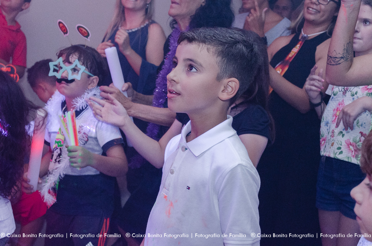 caixa bonita fotografia festa aniversário acompanhamento infantil oito anos gabriella cerretti festa balada robo de led 