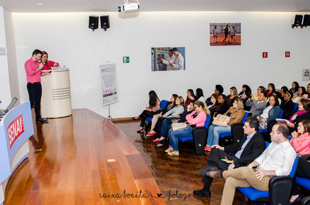 caixa bonita fotografia gabriella cerretti são paulo sp grupo trhoca evento gratuito de recursos humanos palestras parceiros parceira senai vila mariana