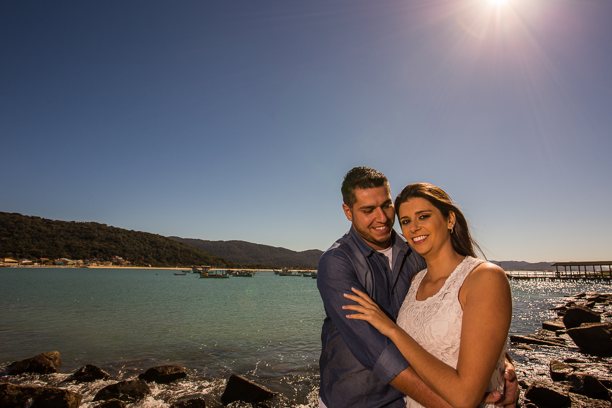 casal-na-praia-do-matadeiro